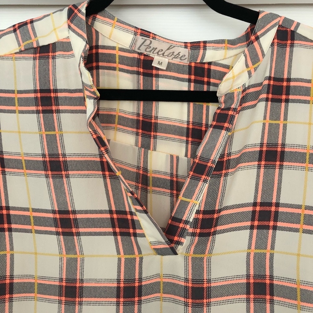 Women’s Plaid Blouse - Picture 2 of 3